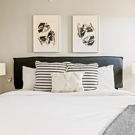 Stylish City Retreat - King Beds - Walk To Sloans Lake DEN Extérieur photo