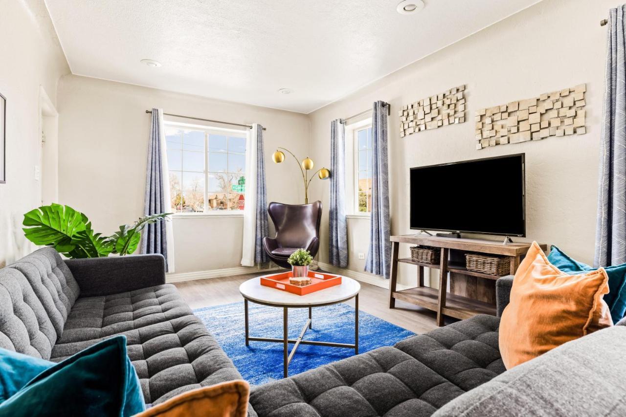 Stylish City Retreat - King Beds - Walk To Sloans Lake DEN Extérieur photo