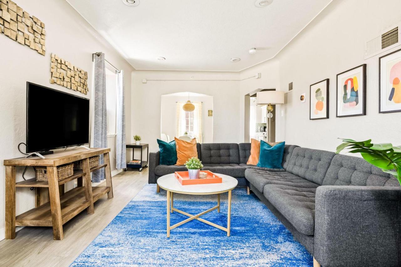 Stylish City Retreat - King Beds - Walk To Sloans Lake DEN Extérieur photo