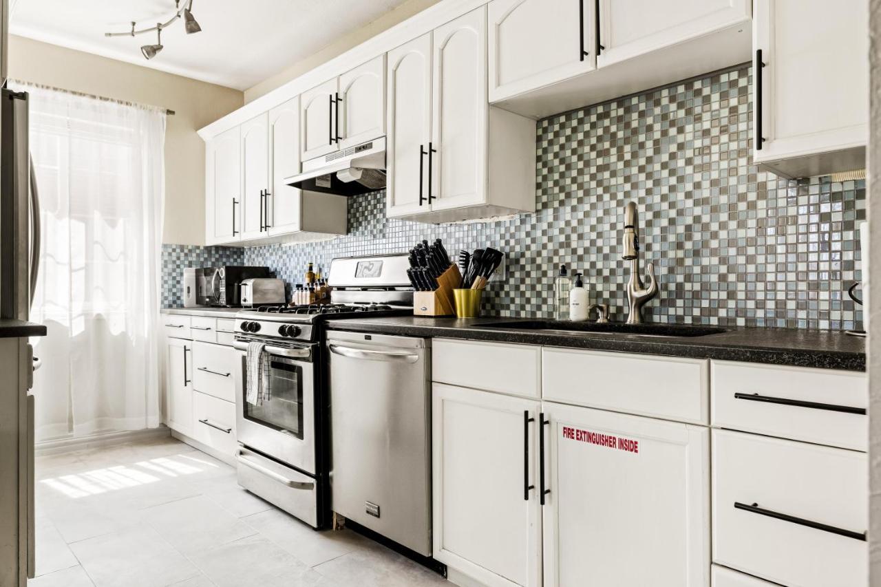 Stylish City Retreat - King Beds - Walk To Sloans Lake DEN Extérieur photo