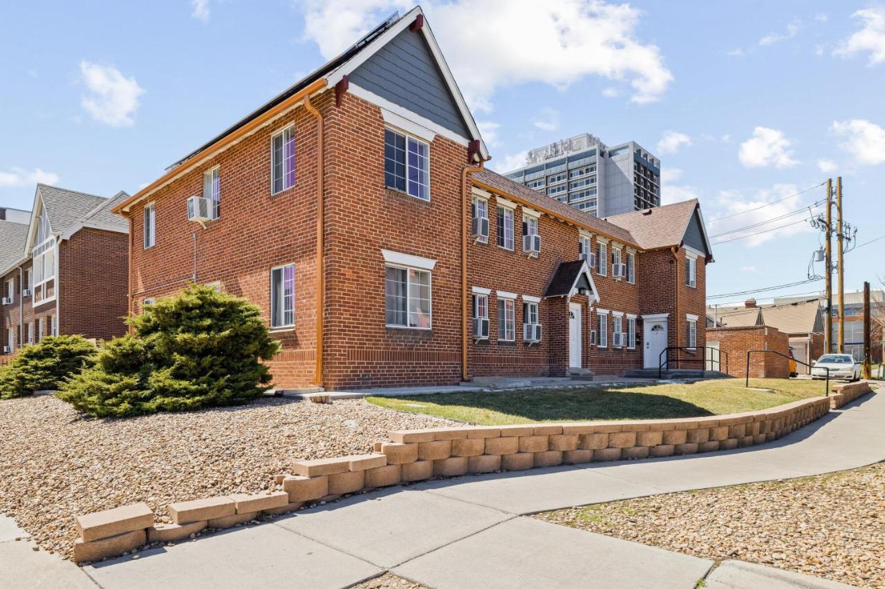 Stylish City Retreat - King Beds - Walk To Sloans Lake DEN Extérieur photo
